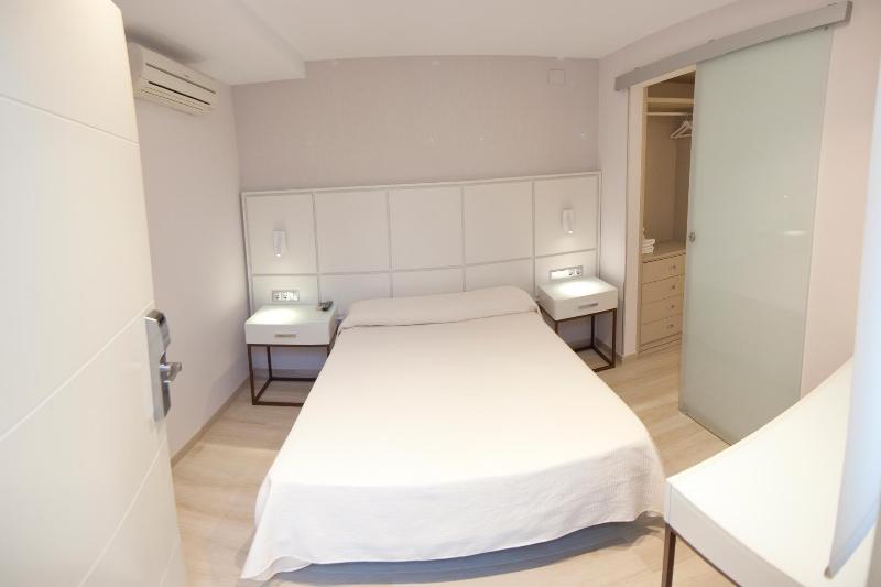 Imagen de alojamiento HOSTAL LOIMAR Imagen de alojamiento HOSTAL LOIMAR