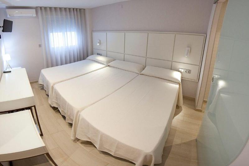 Imagen de alojamiento HOSTAL LOIMAR Imagen de alojamiento HOSTAL LOIMAR