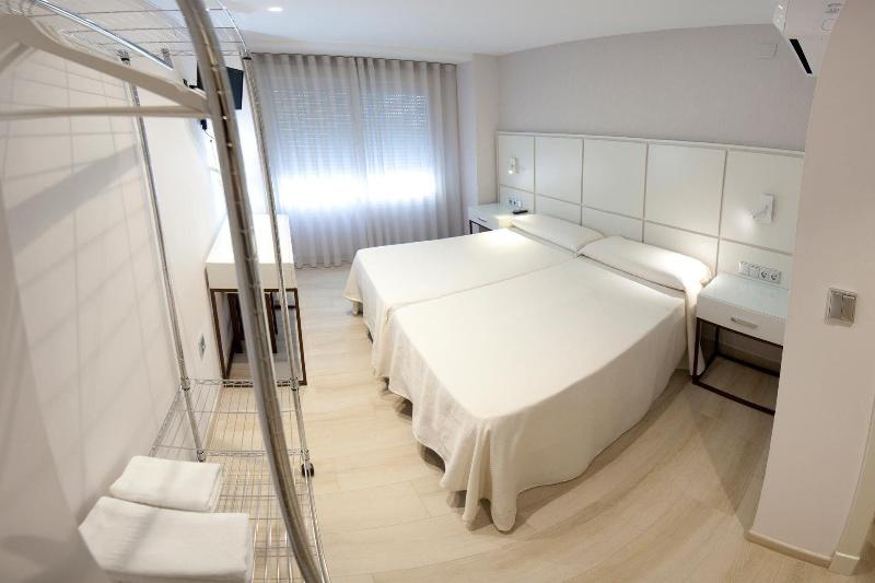Imagen de alojamiento HOSTAL LOIMAR Imagen de alojamiento HOSTAL LOIMAR