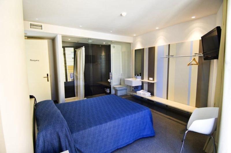 Imagen de alojamiento HOSTAL LA CREU Imagen de alojamiento HOSTAL LA CREU