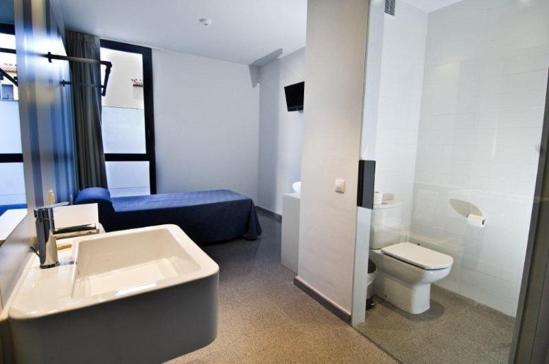 Imagen de alojamiento HOSTAL LA CREU Imagen de alojamiento HOSTAL LA CREU