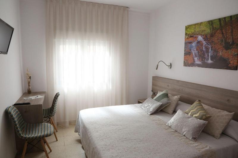 Imagen de alojamiento Hostal Torras Imagen de alojamiento Hostal Torras