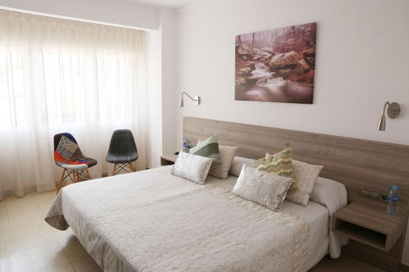 Imagen de alojamiento Hostal Torras Imagen de alojamiento Hostal Torras