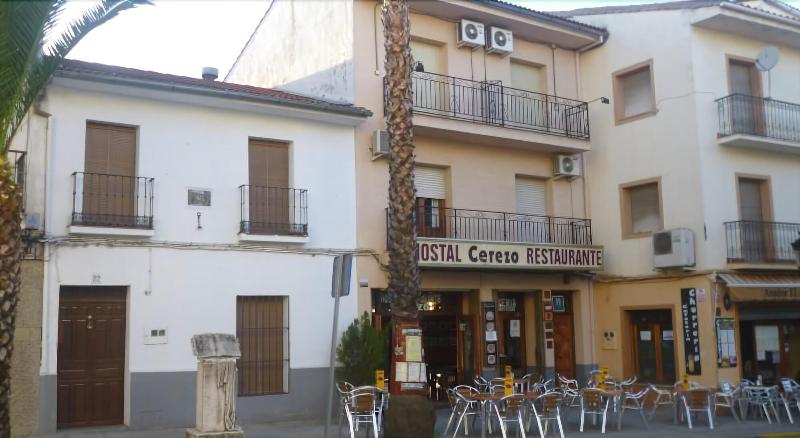 Imagen de alojamiento Hostal Cerezo Imagen de alojamiento Hostal Cerezo