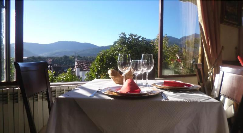 Imagen de alojamiento Hostal Cerezo Imagen de alojamiento Hostal Cerezo