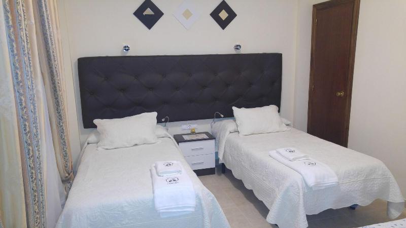 Imagen de alojamiento Hostal Cerezo Imagen de alojamiento Hostal Cerezo