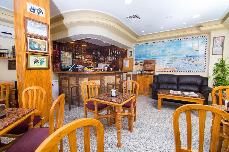 Imagen de alojamiento Hostal Los Corchos Imagen de alojamiento Hostal Los Corchos