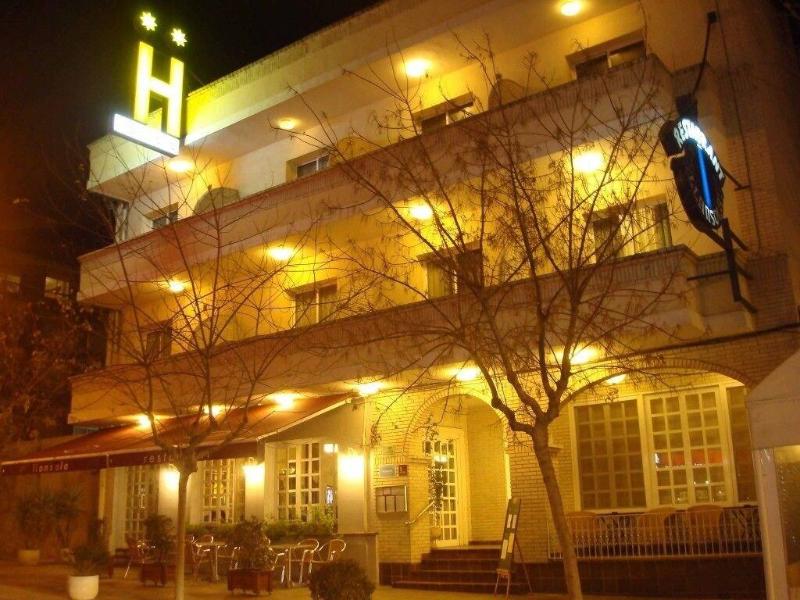 Imagen de alojamiento Hotel Llansola Imagen de alojamiento Hotel Llansola