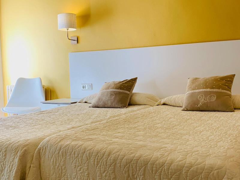 Imagen de alojamiento Hotel Llansola Imagen de alojamiento Hotel Llansola