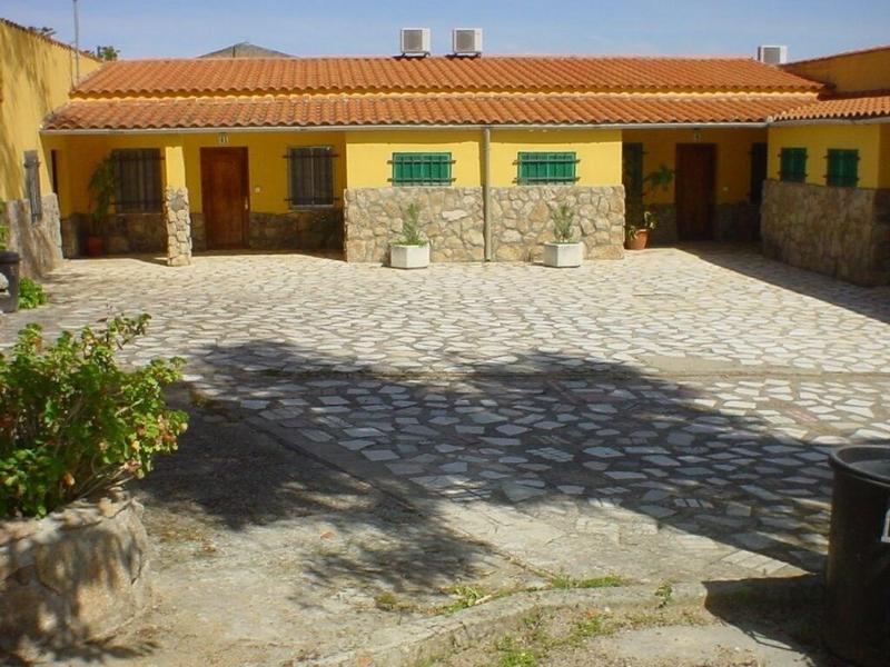 Imagen de alojamiento Hostal Las Encinas Imagen de alojamiento Hostal Las Encinas