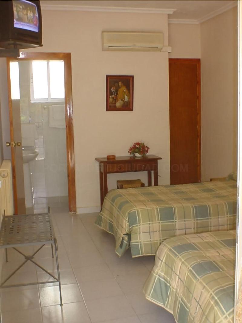 Imagen de alojamiento Hostal Las Encinas Imagen de alojamiento Hostal Las Encinas