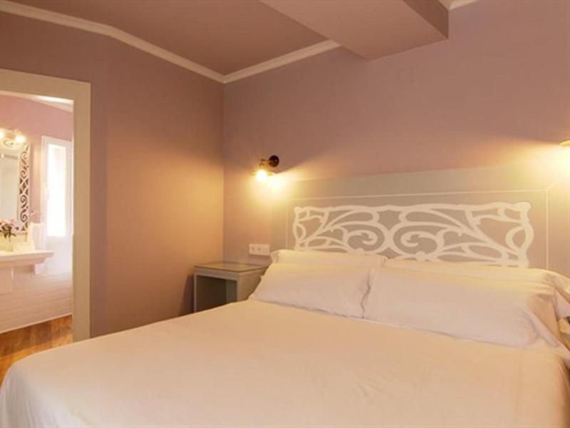 Imagen de alojamiento Hostal los Castañuelos Imagen de alojamiento Hostal los Castañuelos