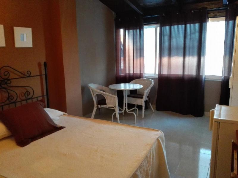 Imagen de alojamiento Hostal Manolo Matalascañas Imagen de alojamiento Hostal Manolo Matalascañas