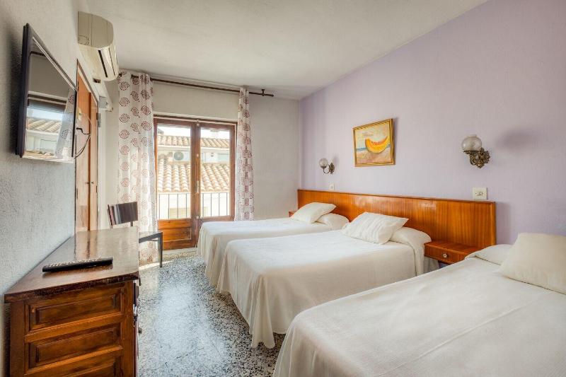 Imagen de alojamiento Hostal El Roser Imagen de alojamiento Hostal El Roser