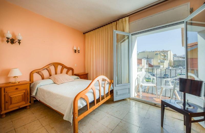 Imagen de alojamiento Hostal El Roser Imagen de alojamiento Hostal El Roser