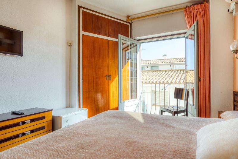 Imagen de alojamiento Hostal El Roser Imagen de alojamiento Hostal El Roser