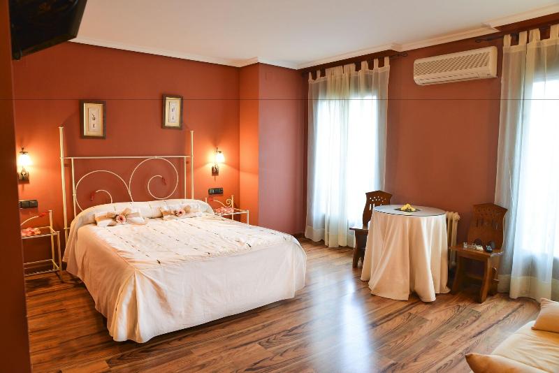 Imagen de alojamiento Cafe Bar Hotel Jefi Imagen de alojamiento Cafe Bar Hotel Jefi