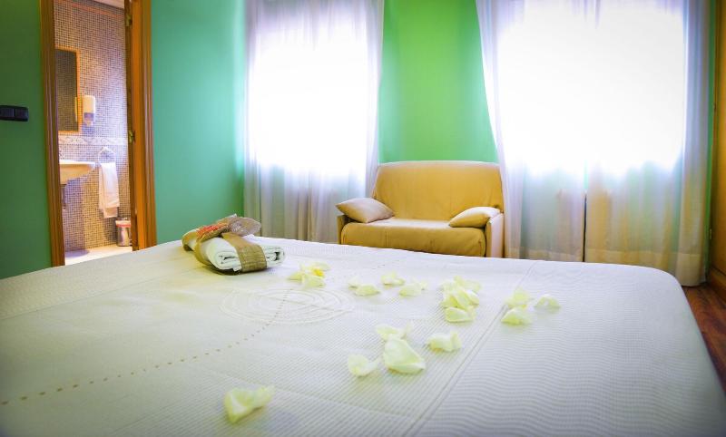 Imagen de alojamiento Cafe Bar Hotel Jefi Imagen de alojamiento Cafe Bar Hotel Jefi