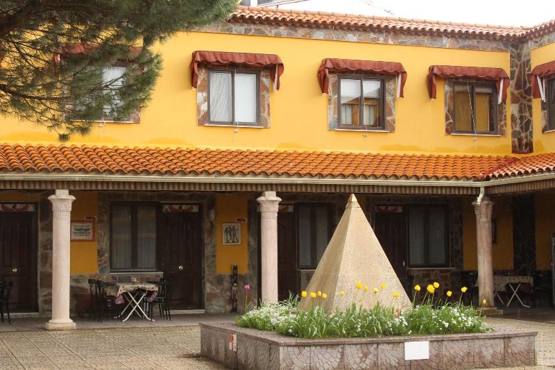 Imagen de alojamiento Hostal Isis Imagen de alojamiento Hostal Isis