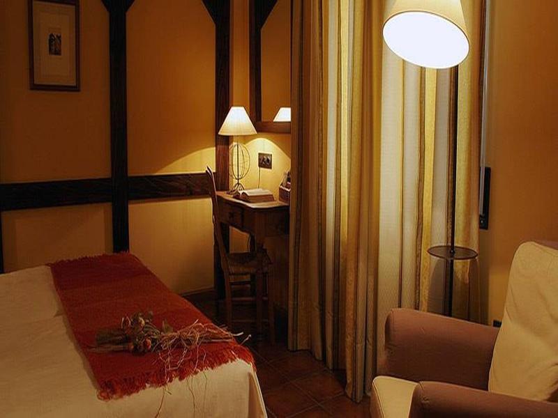 Imagen de alojamiento Hotel Casbas Imagen de alojamiento Hotel Casbas