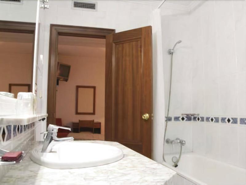 Imagen de alojamiento Hostal Gran Via Levante Imagen de alojamiento Hostal Gran Via Levante