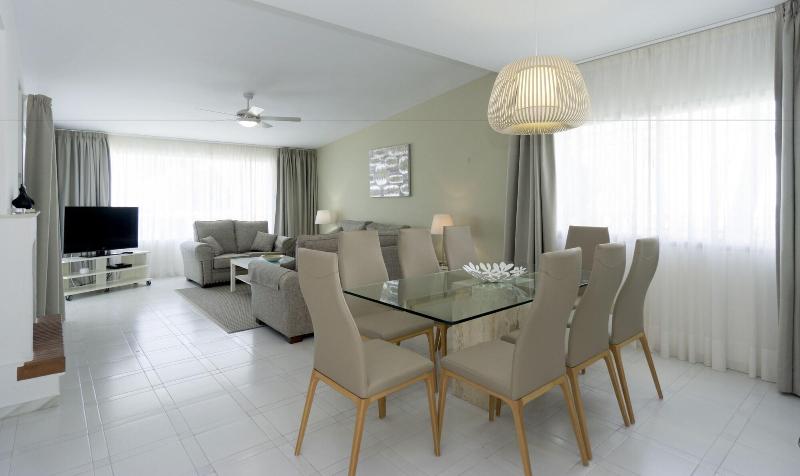 Imagen de alojamiento Miraflores Beach & Country Club Imagen de alojamiento Miraflores Beach & Country Club