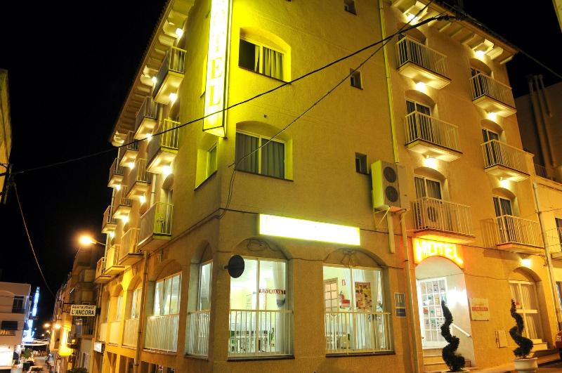 Imagen de alojamiento Hotel Plaça Vella Imagen de alojamiento Hotel Plaça Vella