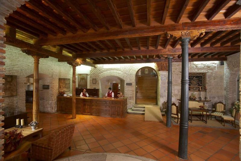 Imagen de alojamiento Hotel Real Monasterio San Zoilo Imagen de alojamiento Hotel Real Monasterio San Zoilo