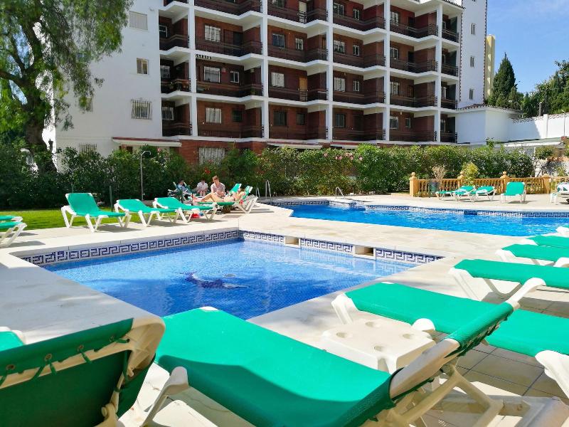 Imagen de alojamiento Happy Club Playa Flores Imagen de alojamiento Happy Club Playa Flores