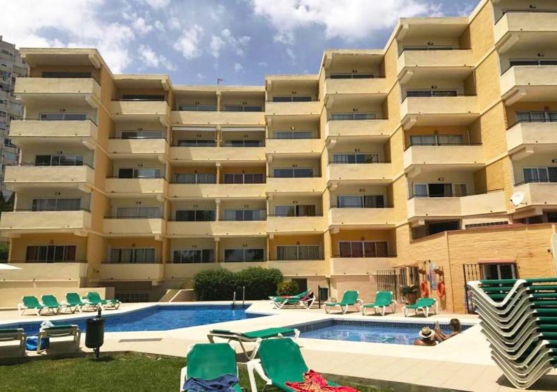 Imagen de alojamiento Happy Club Playa Flores Imagen de alojamiento Happy Club Playa Flores