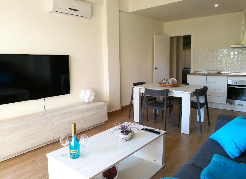 Imagen de alojamiento Happy Club Playa Flores Imagen de alojamiento Happy Club Playa Flores