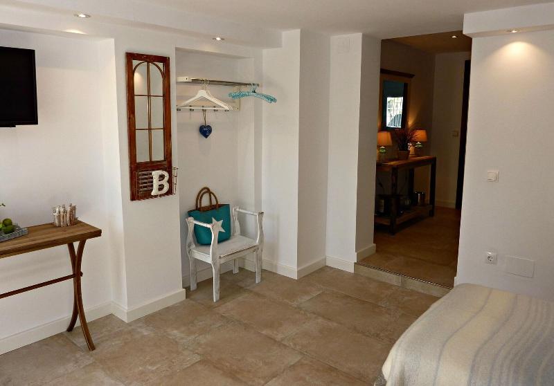 Imagen de alojamiento Villa Breeze Marbella Luxury B&B Imagen de alojamiento Villa Breeze Marbella Luxury B&B