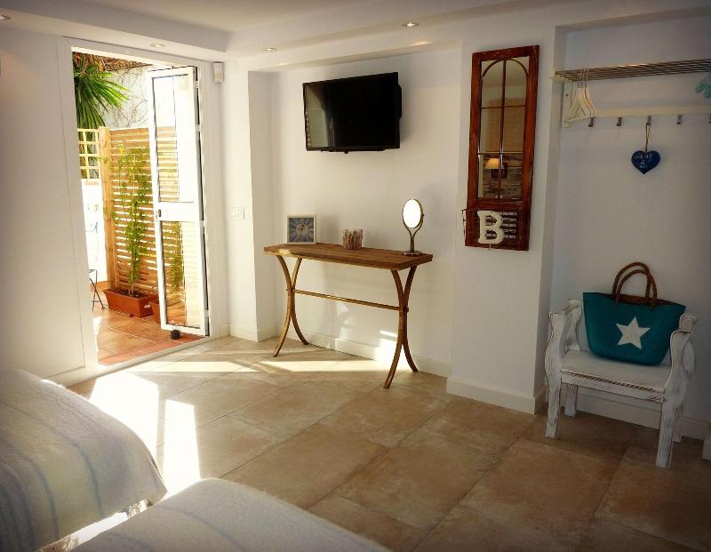 Imagen de alojamiento Villa Breeze Marbella Luxury B&B Imagen de alojamiento Villa Breeze Marbella Luxury B&B