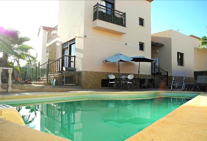Imagen de alojamiento International Surf School & Camp - Hostel Imagen de alojamiento International Surf School & Camp - Hostel