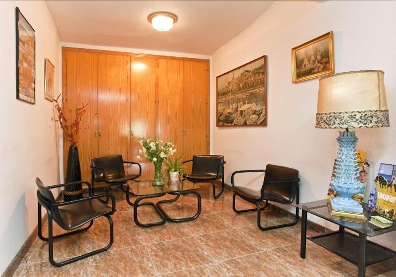 Imagen de alojamiento Hostal Tropical Imagen de alojamiento Hostal Tropical