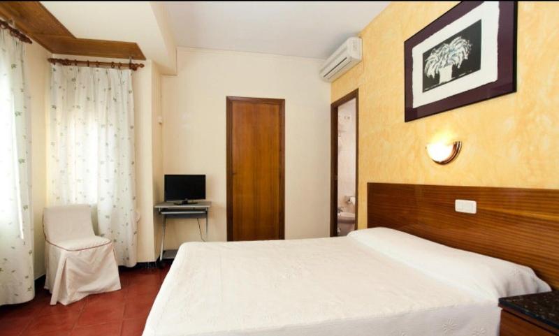 Imagen de alojamiento Hostal Tropical Imagen de alojamiento Hostal Tropical