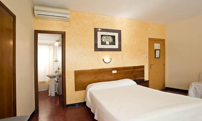 Imagen de alojamiento Hostal Tropical Imagen de alojamiento Hostal Tropical