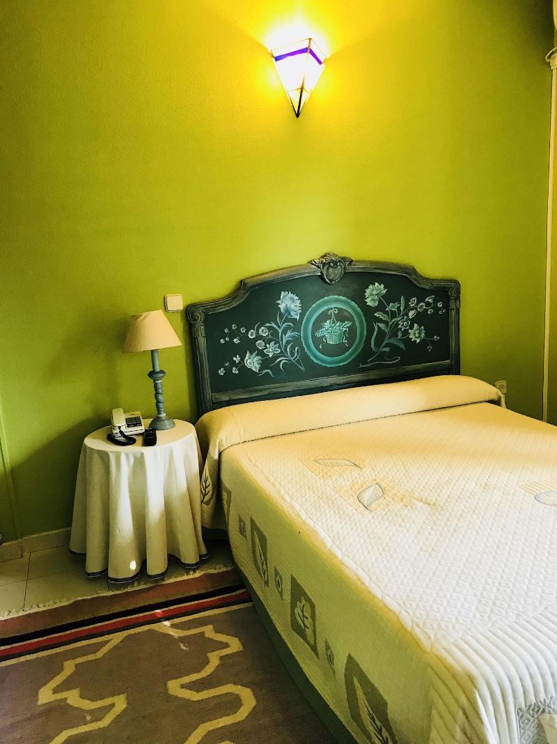 Imagen de alojamiento Hostal Burgos Imagen de alojamiento Hostal Burgos