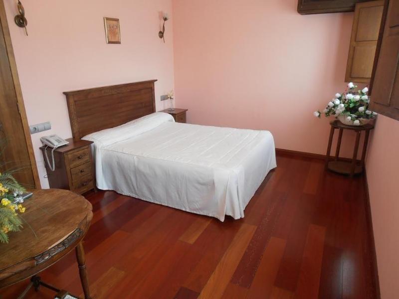 Imagen de alojamiento Hostal Virgen De La Encina Imagen de alojamiento Hostal Virgen De La Encina