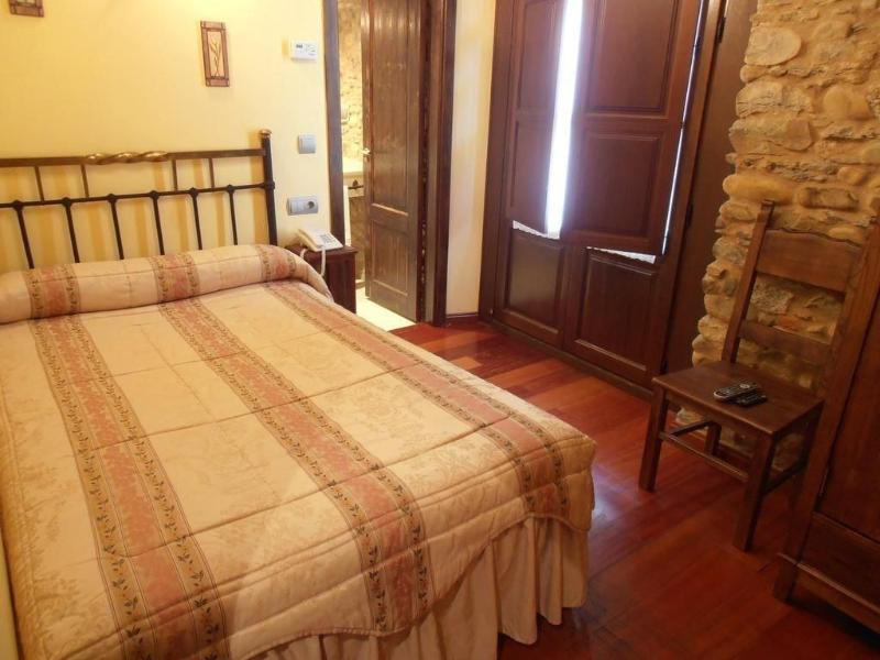 Imagen de alojamiento Hostal Virgen De La Encina Imagen de alojamiento Hostal Virgen De La Encina