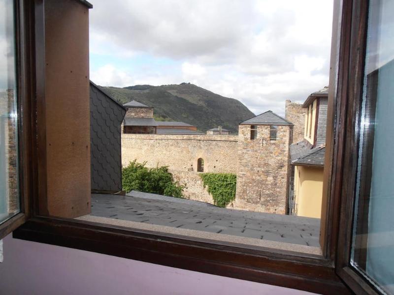 Imagen de alojamiento Hostal Virgen De La Encina Imagen de alojamiento Hostal Virgen De La Encina
