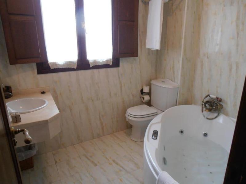 Imagen de alojamiento Hostal Virgen De La Encina Imagen de alojamiento Hostal Virgen De La Encina