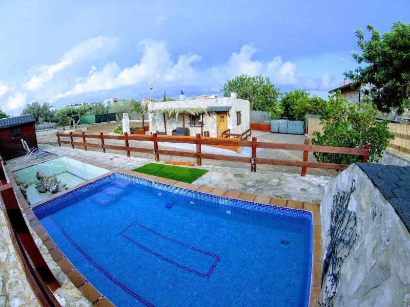 Imagen de alojamiento Bonito Chalet Con Piscina Cerca Del Mar Imagen de alojamiento Bonito Chalet Con Piscina Cerca Del Mar