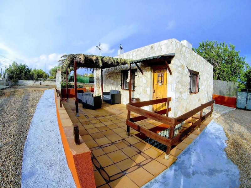 Imagen de alojamiento Bonito Chalet Con Piscina Cerca Del Mar Imagen de alojamiento Bonito Chalet Con Piscina Cerca Del Mar