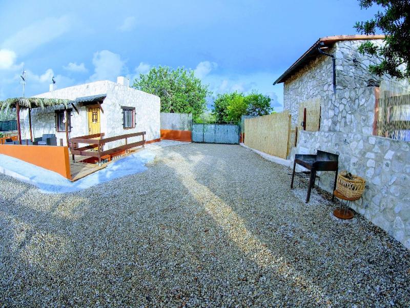 Imagen de alojamiento Bonito Chalet Con Piscina Cerca Del Mar Imagen de alojamiento Bonito Chalet Con Piscina Cerca Del Mar