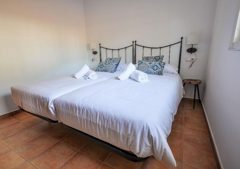 Imagen de alojamiento RENTHAS Paredones I Casa Rural - Caminito del Rey Imagen de alojamiento RENTHAS Paredones I Casa Rural - Caminito del Rey