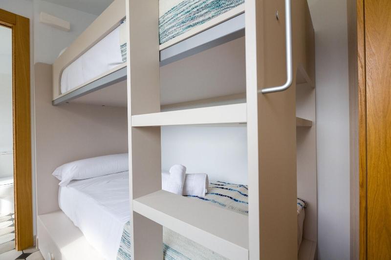 Imagen de alojamiento RENTHAS Paredones I Casa Rural - Caminito del Rey Imagen de alojamiento RENTHAS Paredones I Casa Rural - Caminito del Rey