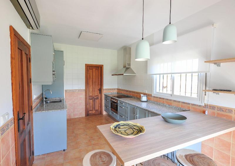 Imagen de alojamiento RENTHAS Paredones I Casa Rural - Caminito del Rey Imagen de alojamiento RENTHAS Paredones I Casa Rural - Caminito del Rey