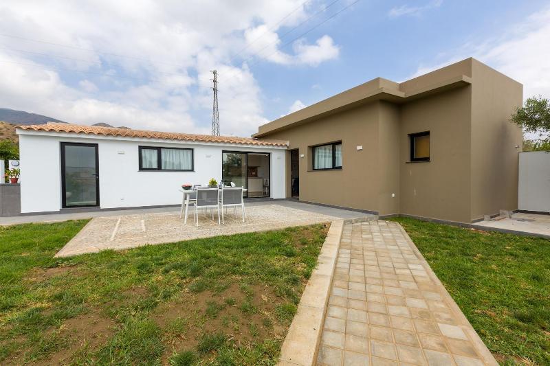 Imagen de alojamiento RENTHAS Paredones I Casa Rural - Caminito del Rey Imagen de alojamiento RENTHAS Paredones I Casa Rural - Caminito del Rey