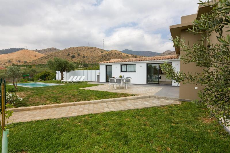 Imagen de alojamiento RENTHAS Paredones I Casa Rural - Caminito del Rey Imagen de alojamiento RENTHAS Paredones I Casa Rural - Caminito del Rey